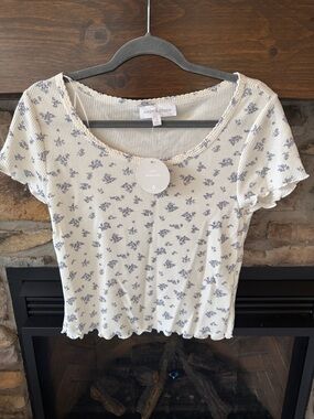 Sage & Stone Women's Cream Floral Ribbed Scoop Neck Top